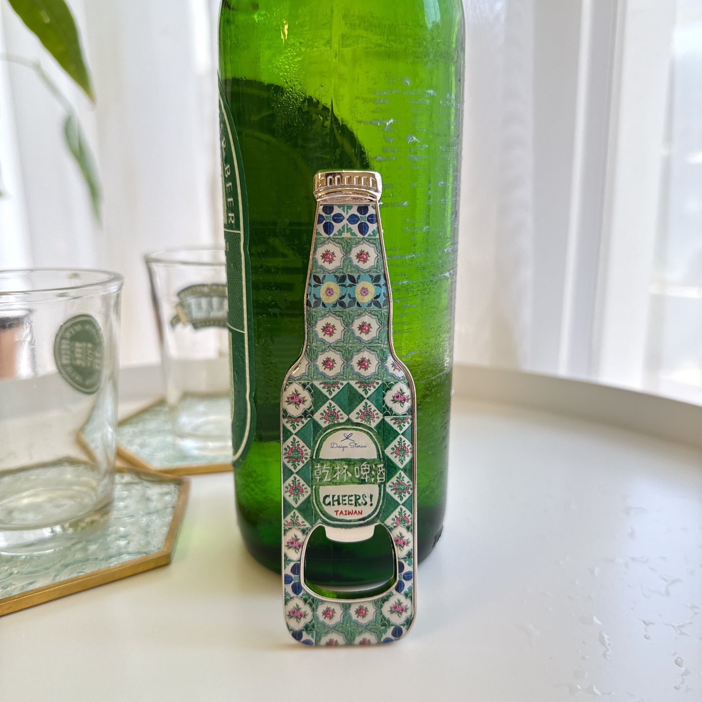 New⭐️マグネット付き栓抜き-台湾マジョリカタイル