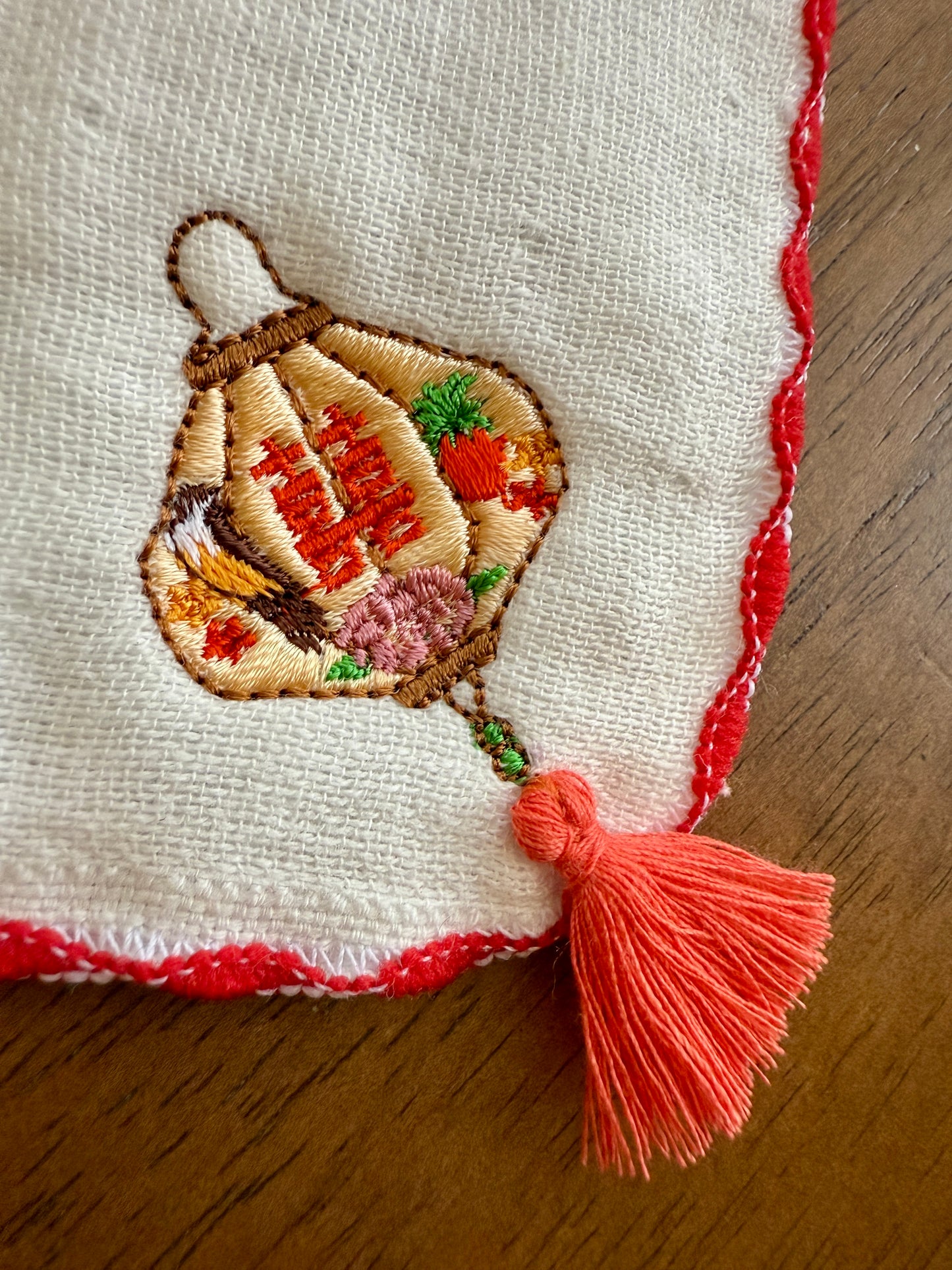 ダブルハピネスのランタンのガーゼはんかち