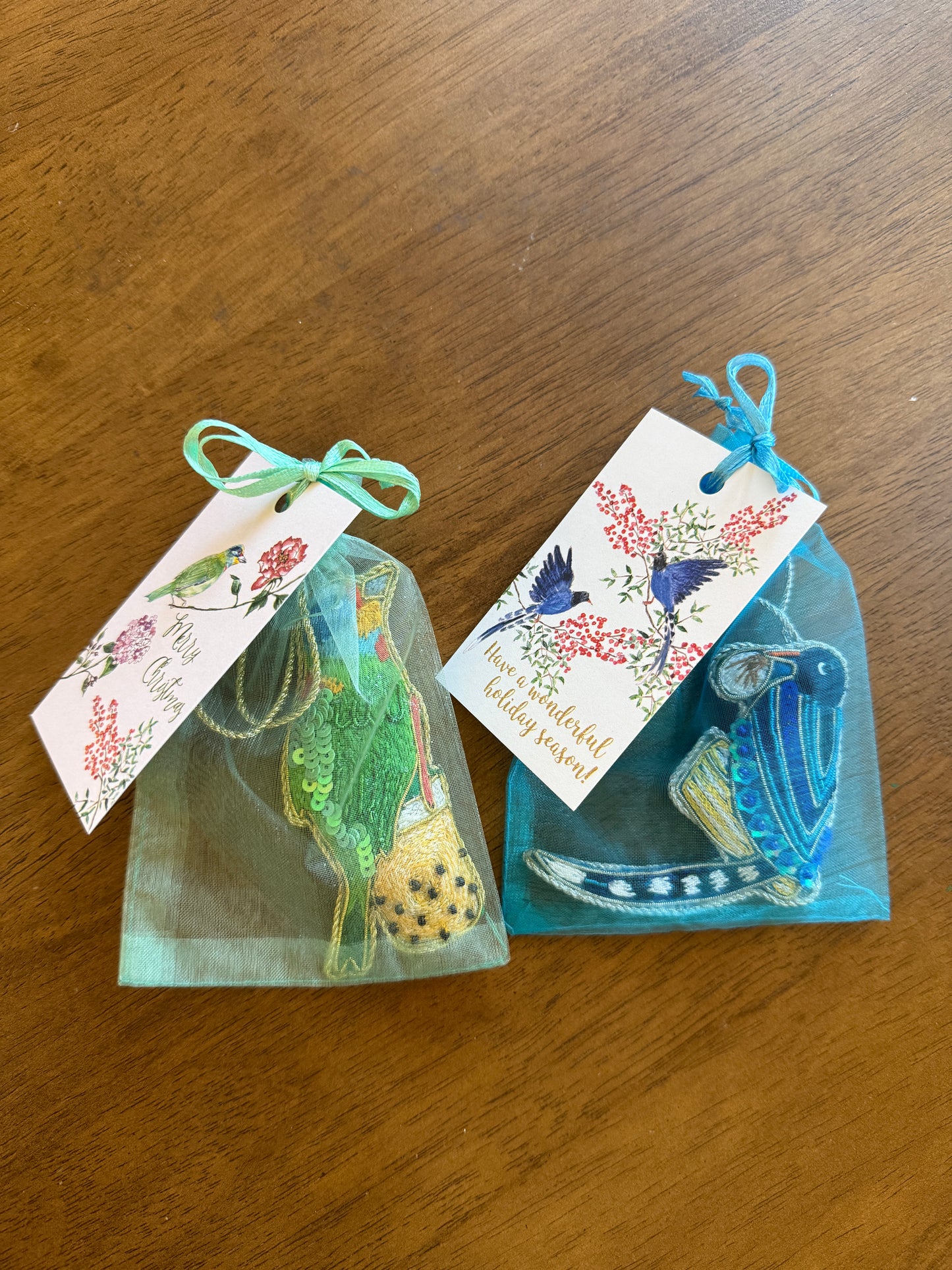 台湾ヤマムスメと小籠包のビーズ刺繍オーナメント