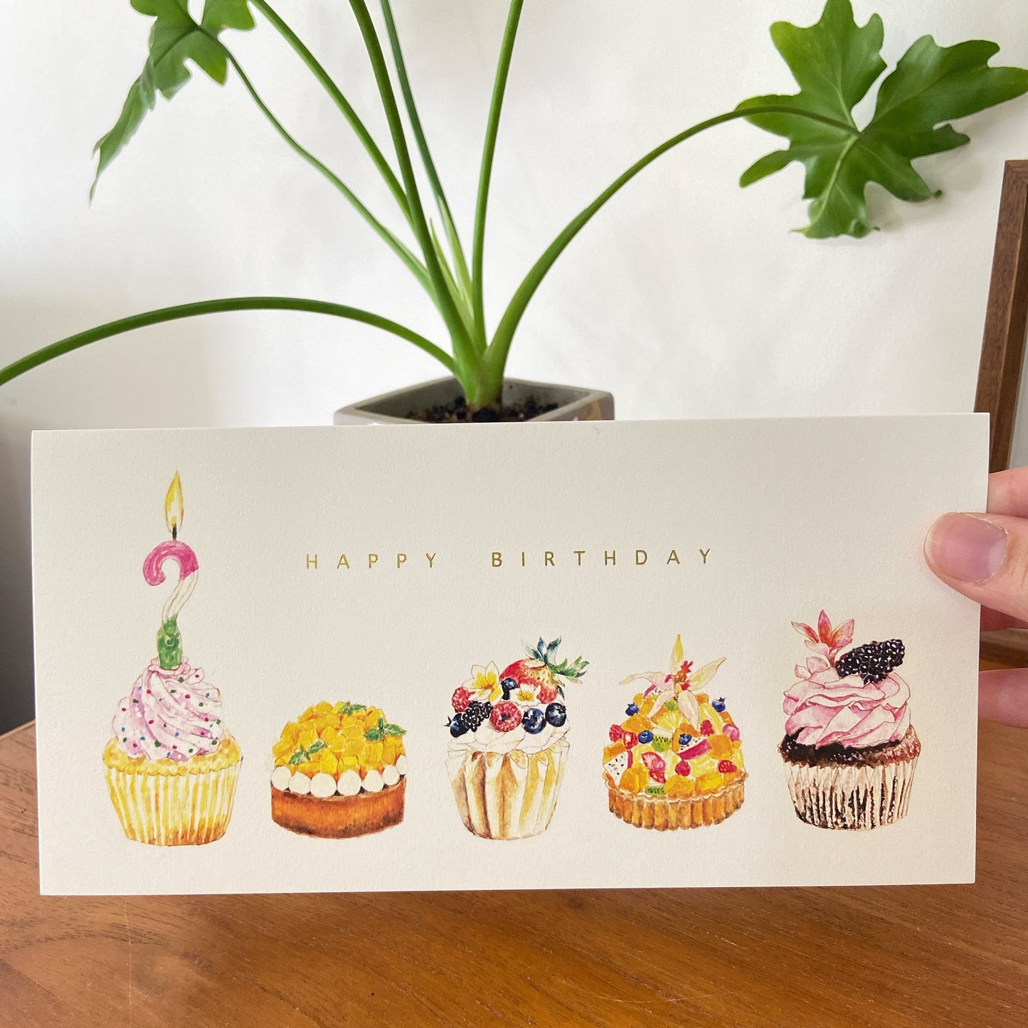 手作りカップケーキの誕生日カード