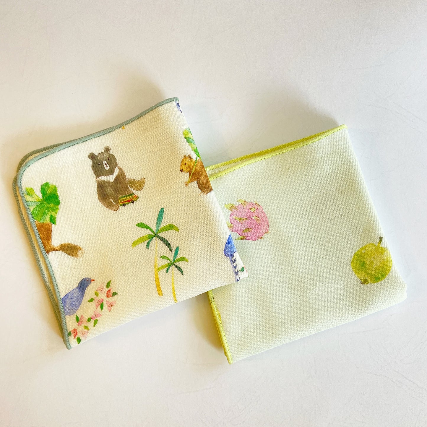 New❗️Baby and Kid Gauze Handkerchiefs 2pcs set (Taiwan Animals/ Fruits)