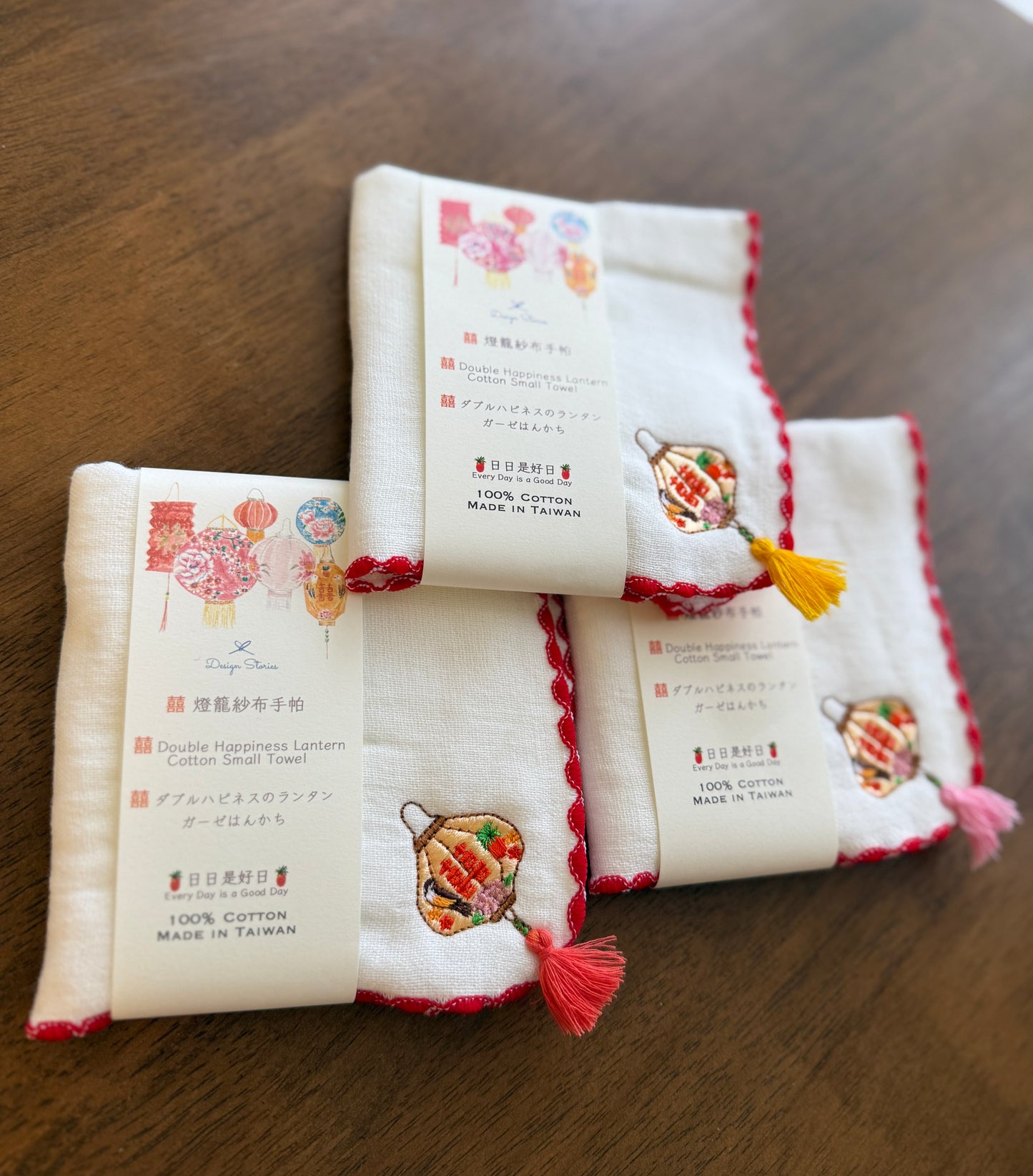 ダブルハピネスのランタンのガーゼはんかち