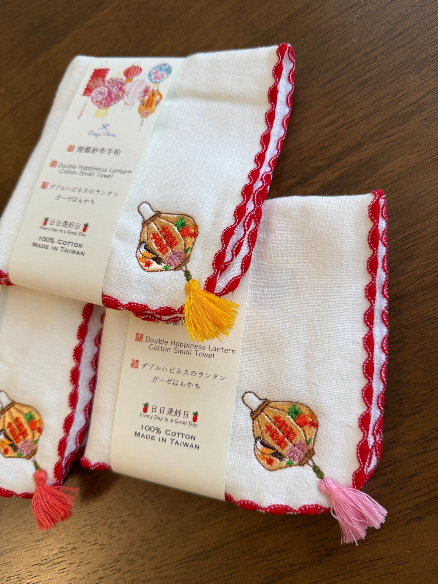 ダブルハピネスのランタンのガーゼはんかち