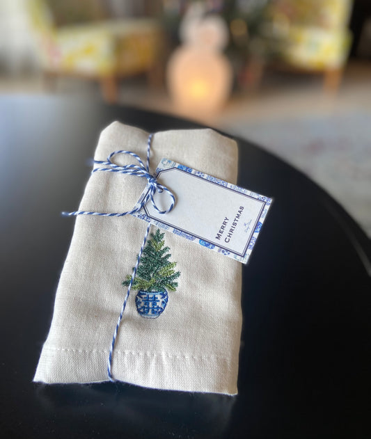 クリスマスツリーの刺繍のタオル