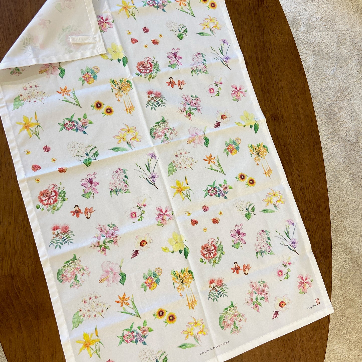 Taiwan flowers in the neighborhood Tea towel